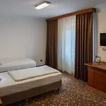 Piramida Hotel 4*