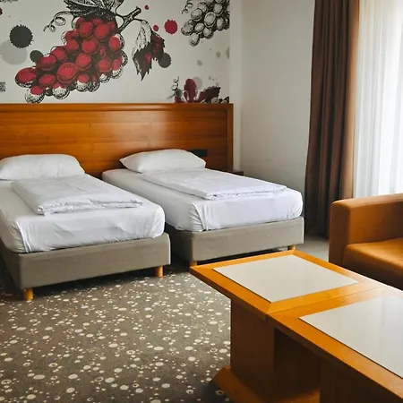 Piramida Hotel