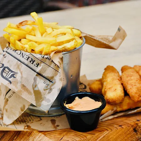 Piramida מלון מריבור