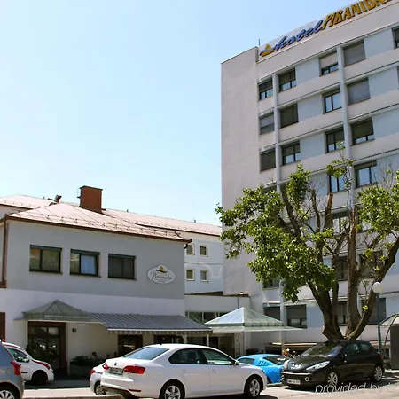 Hotel Piramida