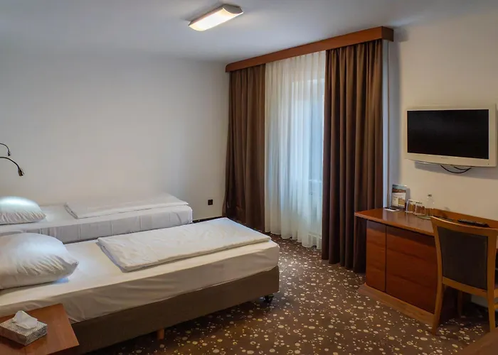 Piramida Ξενοδοχείο 4*